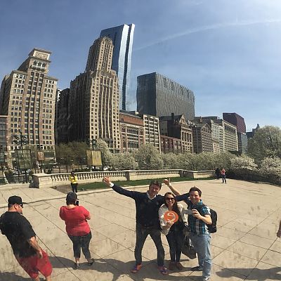 April 2016, Chicago: Amanda, Bart und Jochen bei einem Besuch des Millennium Parks.