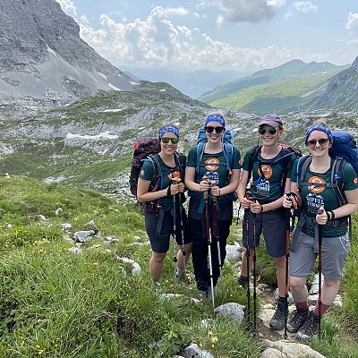 Juli 2021: 4. exito AlpenCross Etappe. Nicole, Alina, Svenja und Linda.