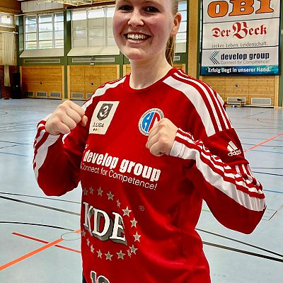 Mai 2022: Unsere duale Studentin Carina ist Torhüterin beim HC Erlangen. In einem dramaterischen Finale hat ihr Team den Klassenerhalt in der 3. Liga geschafft. Gratulation!