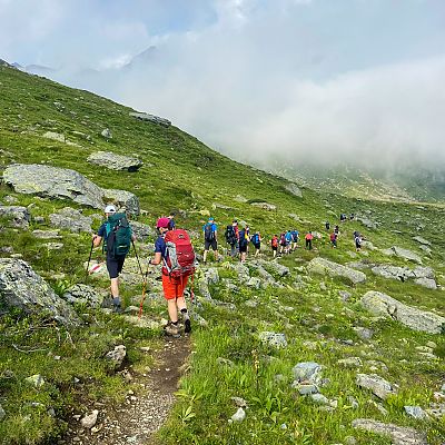 Und weiter geht es in Richtung Scalettapass (2.606 m), dem Übergang zur Keschhütte.