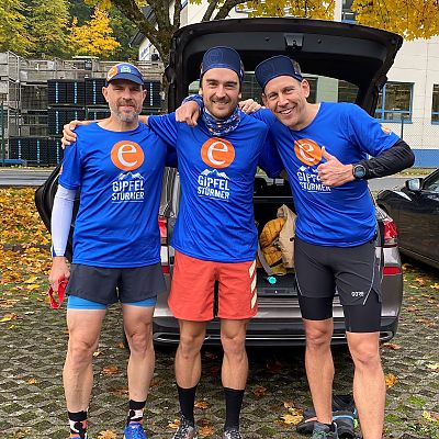 Oktober 2022: Das Team "exito Gipfelstürmer" belegt beim Neideck 1.000 Platz 1  im "Teamspeed Trailrun".