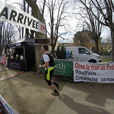 Stefan erreicht nach 05:57:32 das Ziel in Rouffach.