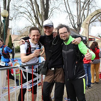 März 2017: Saison-Auftakt für die exito Trailrunning-Crew. Peter, Stefan und Jochen beim Trail du Petit Ballon in den Vogesen.
