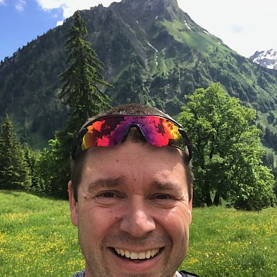 Juni 2017: Unser Team-Doc Thomas absolviert eine Woche vor dem ZUT ein letztes Trainingswochenende in den Allgäuer Alpen. Hier zwischen Bad Hindelang und Nebelhorn am Giebel (1.948 m).