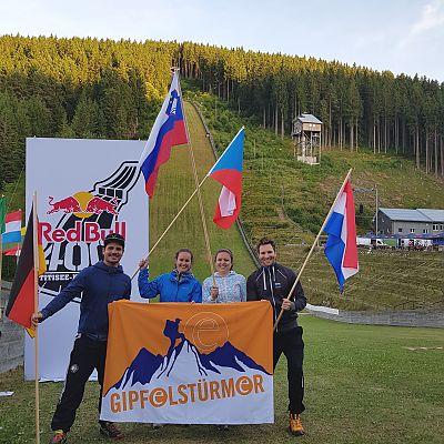 Juli 2017: Red Bull 400 WM 2017 in Titisee Neustadt. Unsere internationale Gipfelstürmer-Crew!