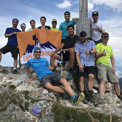 Juli 2017: 1. exitoAlpenCross Etappe. Flagge zeigen auf der Schochenspitze!