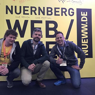 März 2018: Nürnberg vereint auf der SXSW in Austin, Texas! Stefan auf dem Stand der Nürnberg Web Week #nueww, gemeinsam mit Rolf (mediendesign) und Florian (User Centered Strategy). Insgesamt waren über 1.000 Deutsche auf DER Digitalkonferenz!