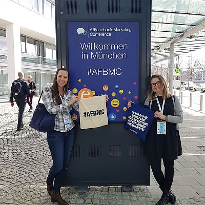 März 2018: Amanda und Katharina auf der Allfacebook Marketing Conference in München.